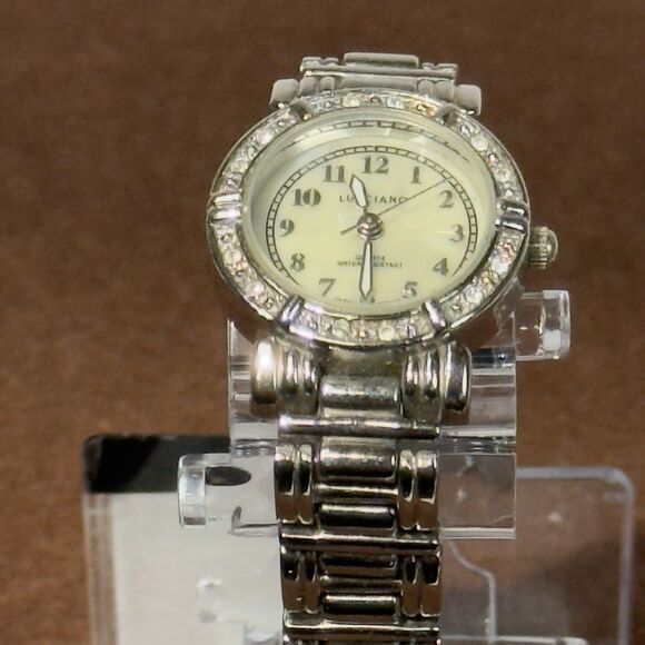 Lucciano Women’s Watch Silver Tone Pearlized Dial Stainless Steel Band WR - Picture 5 of 10